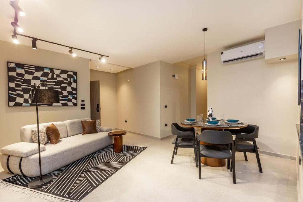 Luxury 2 BR - 1 Ensuite POOL - By Beithady - BH-26-202
