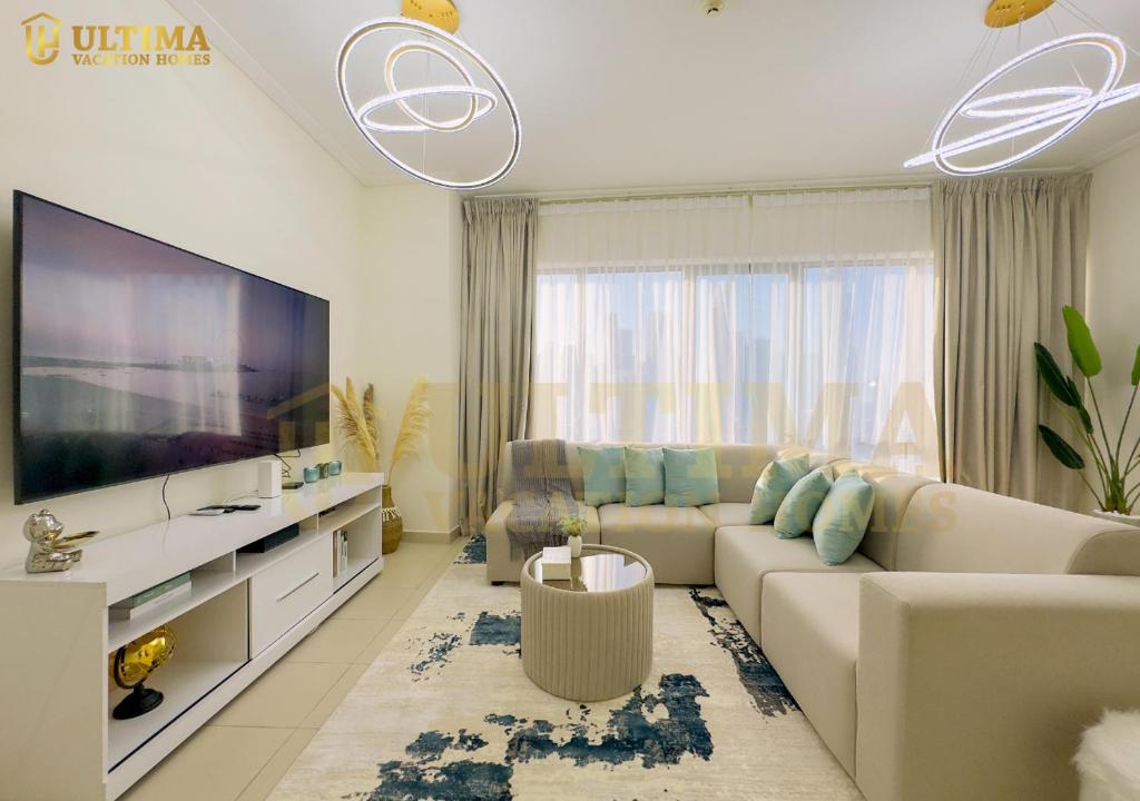 Luxury 3BR with full Burj Khalifa view and fountain