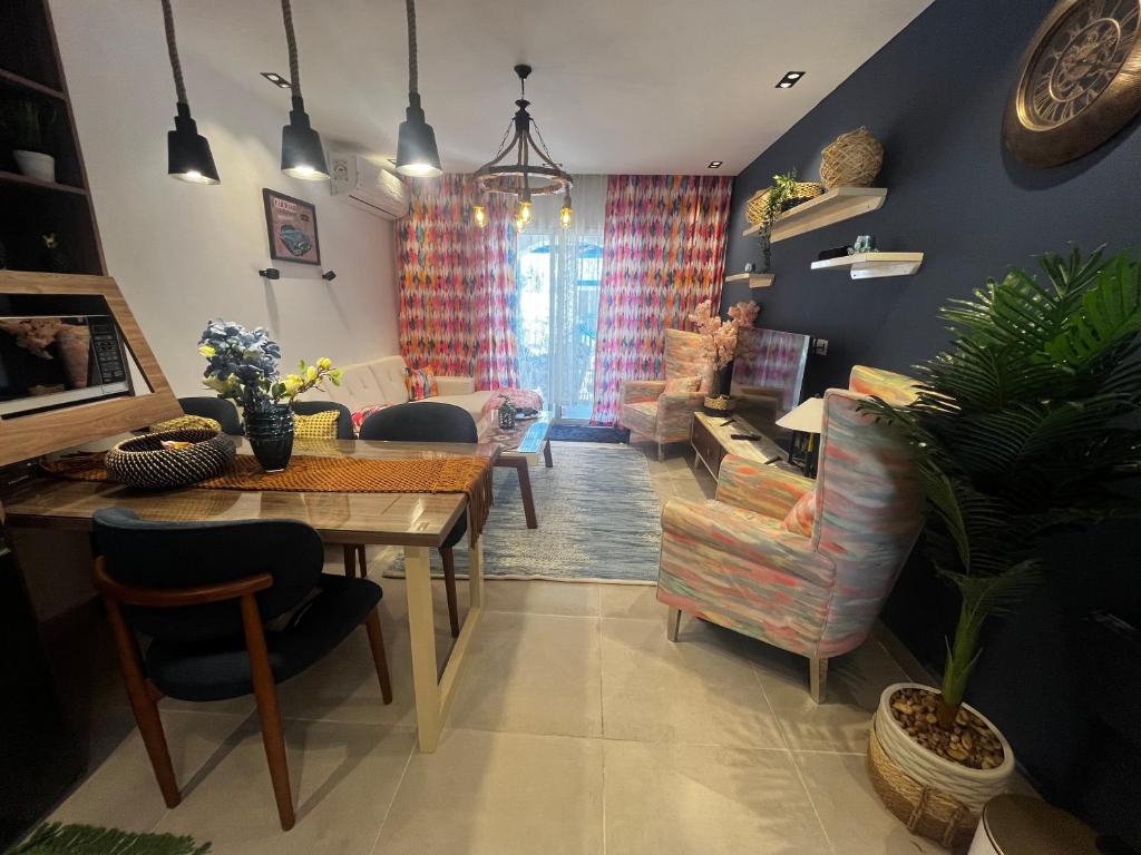 Luxury Chalet by the Pool ground floor with Private garden at Mountain View North Coast