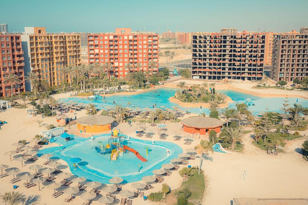 Luxury Chalet with Aqua Park Access By Best of Bedz Signature Experience