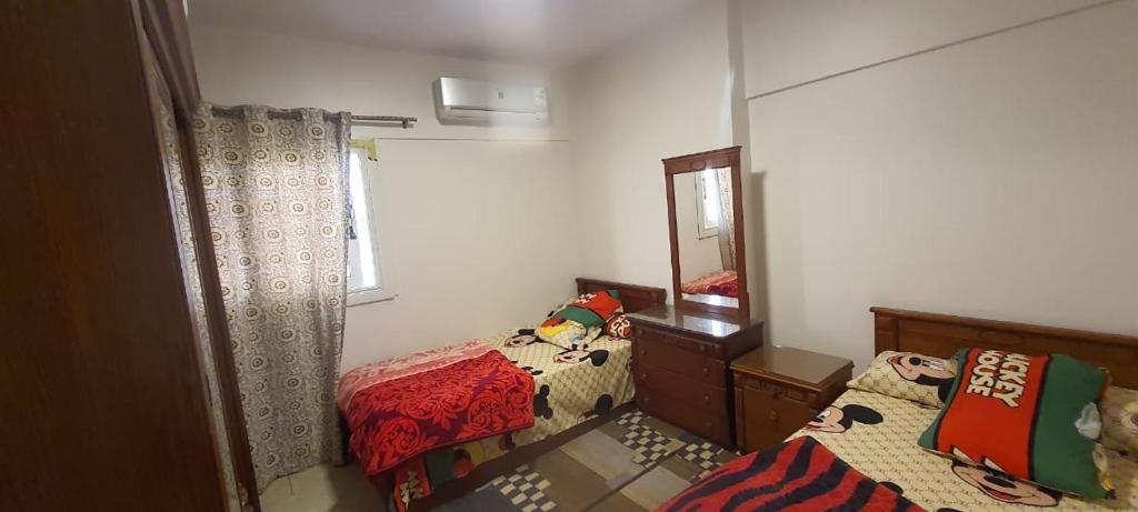 Luxury furnished apartment للعائلات فقط overlooking the sea