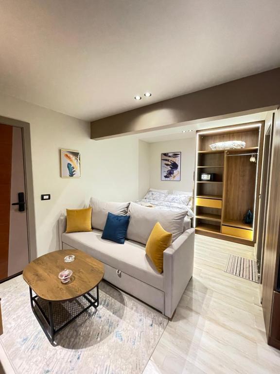 Luxury Studio House 1200-5