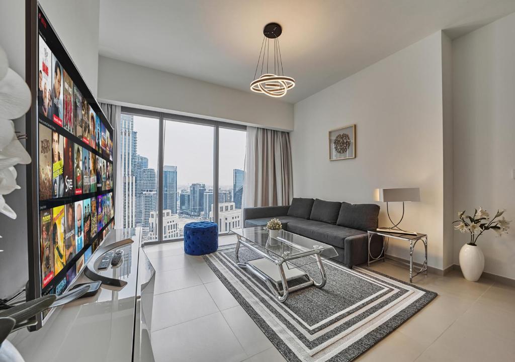 Majestic Act One 2BR 32nd floor- Downtown- Fountain view