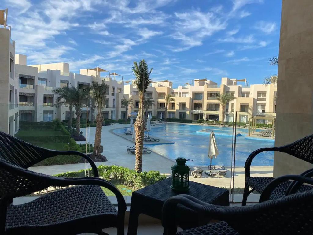 M Residence with Pool View & Beach Access - El Gouna, Hurghada