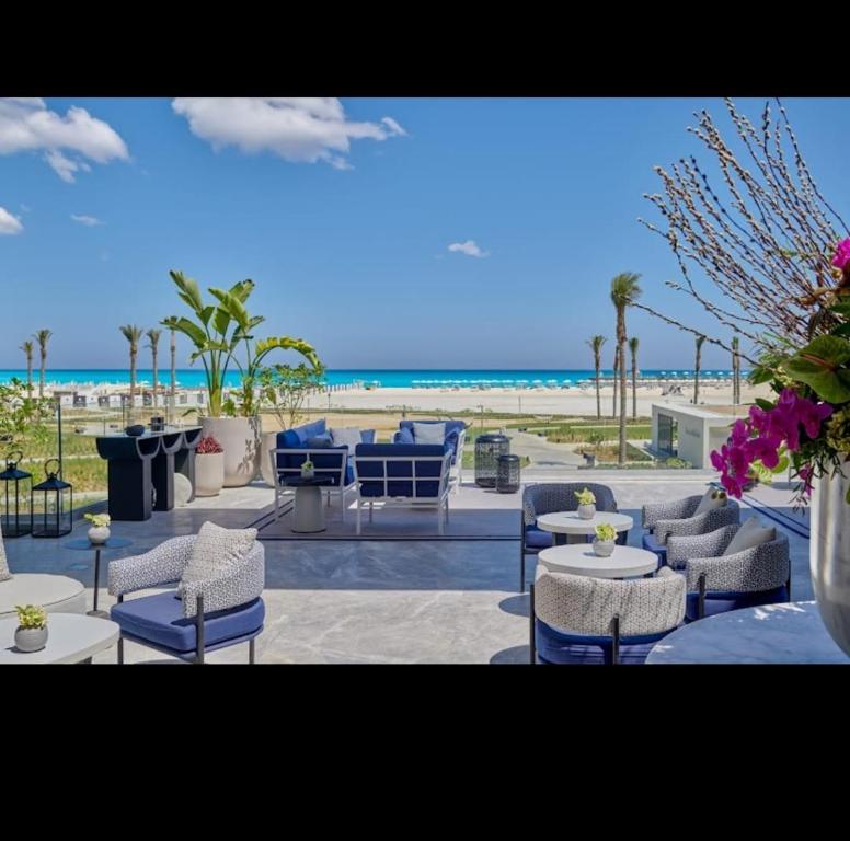 Marassi beachfront escape, Address beach resort
