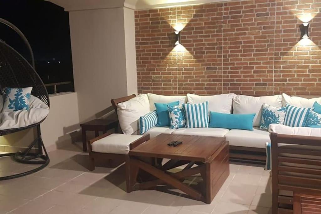 Marassi Best View Studio and Roof