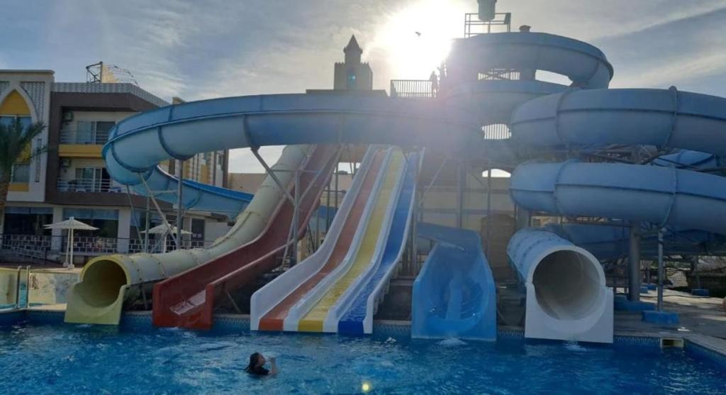Mirage Bay Resort & Aqua Park - LA VISTA