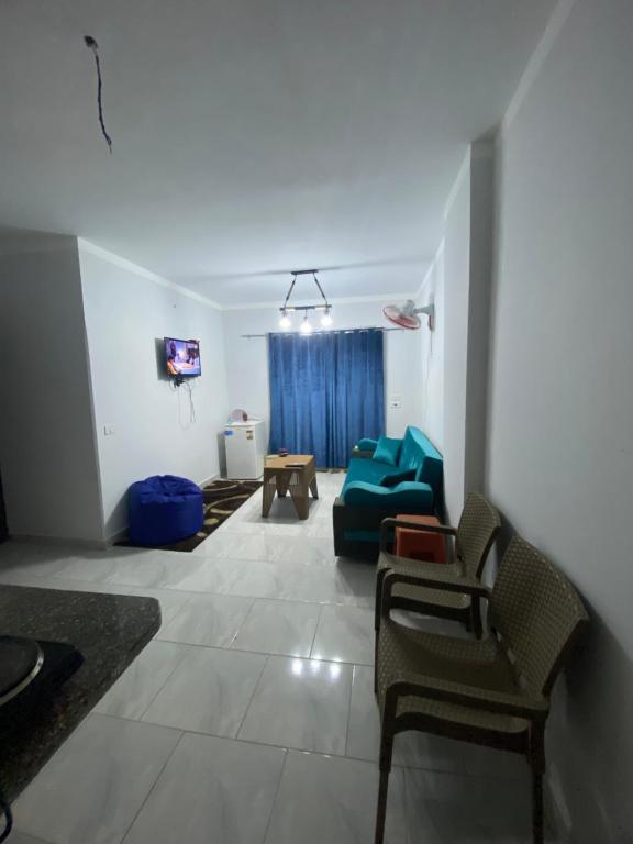 شاليه فى الساحل الشمالى منتجع جوليانا أمام قرية السويس - North Coast Chalet for relaxation