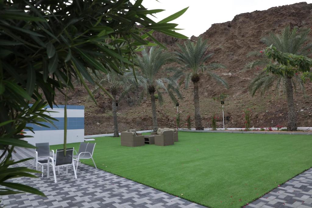 Moon night resort