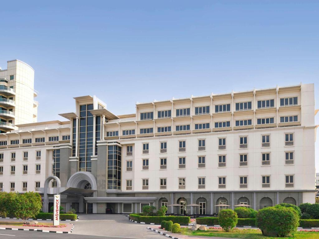 فندق وشقق موڤنبيك بر دبي