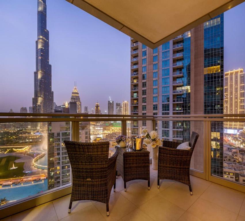 Frank Porter - The Residences Tower 8