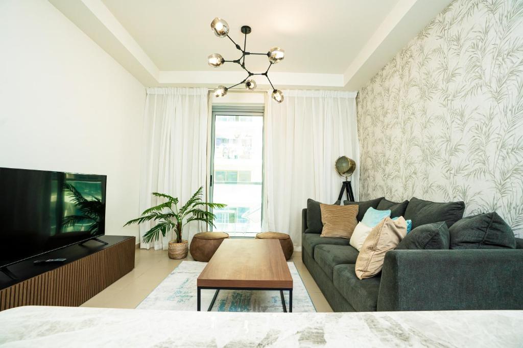 Nasma Luxury Stays - Beachfront rental in Pacific Towers on Al Marjan Island