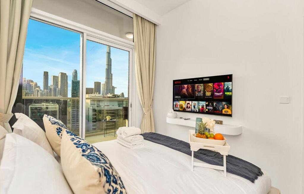 New 1BR with Full Burj Khalifa View, TOP Floor, 5min Dubai Mall
