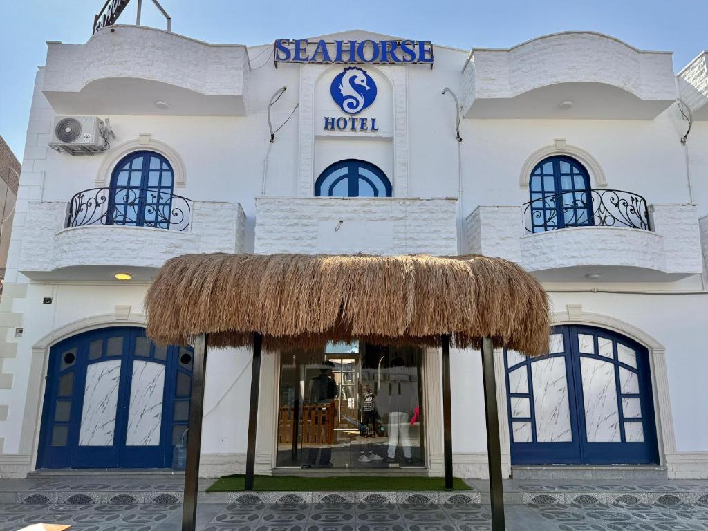 New Sea Horse Hotel