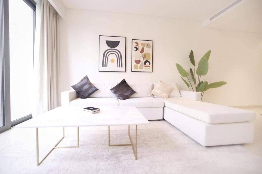New Spacious 1BR With Pool and Gym