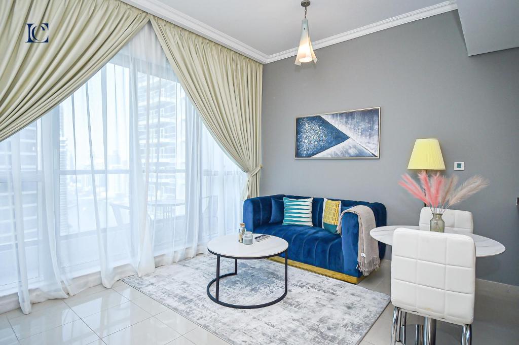 Luxury Escapes - Marina Views 1BR Apartments - Bay Central Dubai Marina