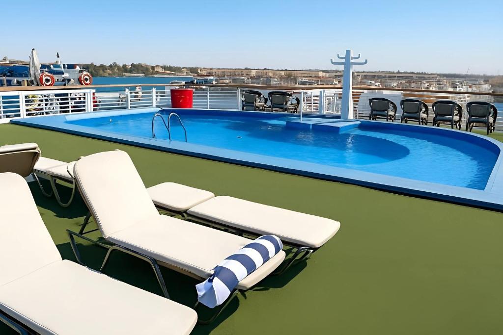 NILE CRUISE ROYAL QUEEN II every Monday from LUXOR 4 nights & every Friday from ASWAN 3 nights
