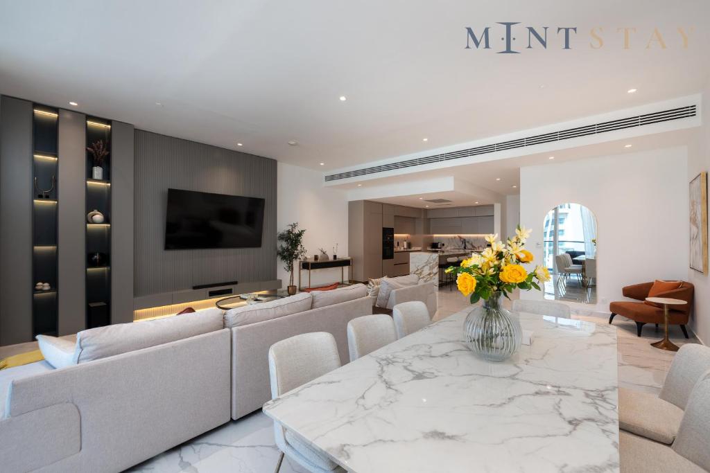 Oceana Residences, Oceana Palm Jumeirah - Mint Stay