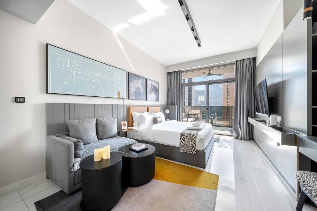 OFFER 7 Min to DXB Mall Downtown Studio