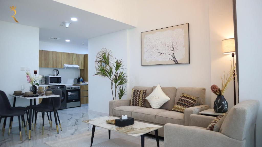 Opulent 2BR Duplex Apartment in Masdar City