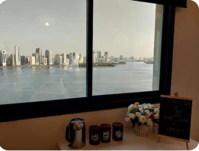 Luxurious Private Bedroom in a Home with Park View