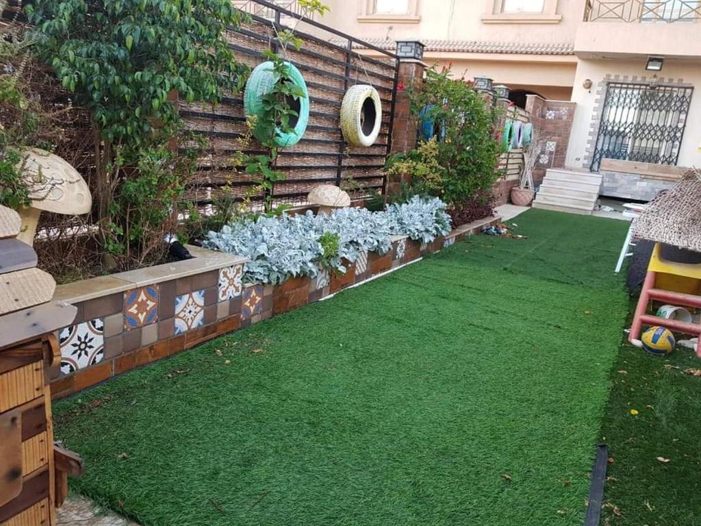 Dreamland Cosy 2 BR with garden and pool access