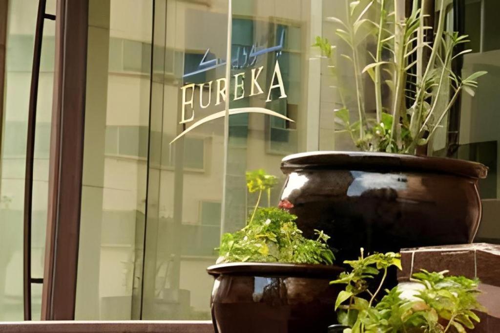 EUREKA HOTEL