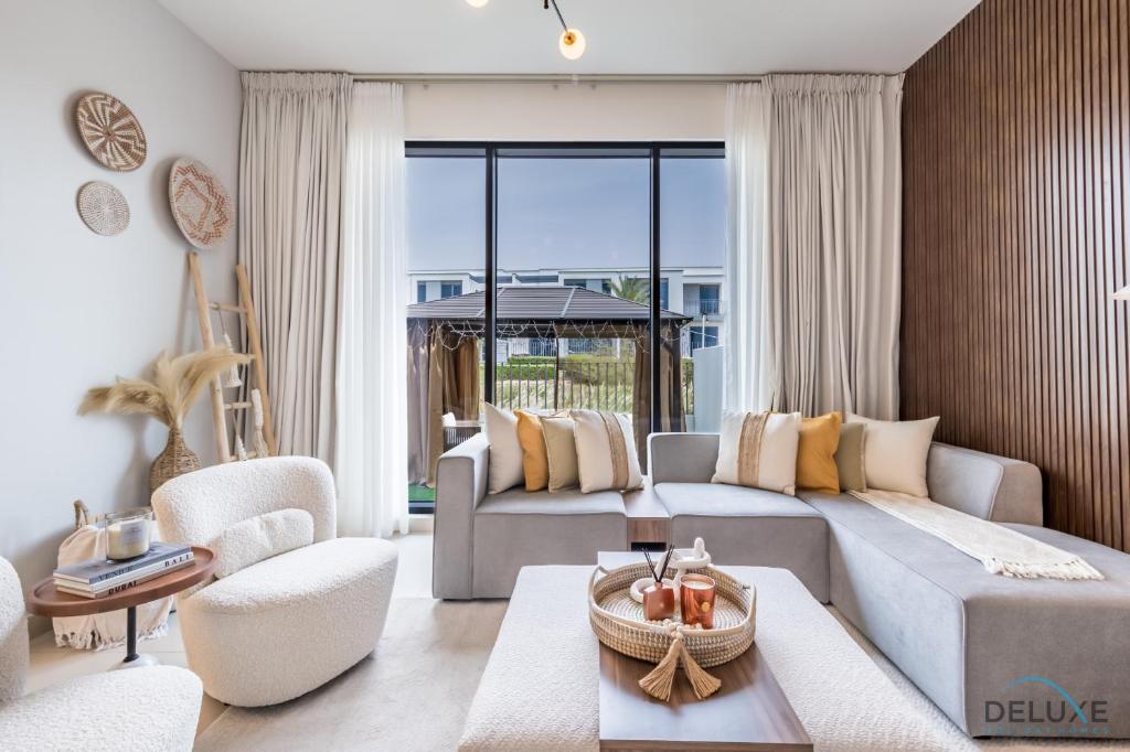 Premium 4BR Villa with Assistant Room in Dubai Hills Estate by Deluxe Holiday Homes