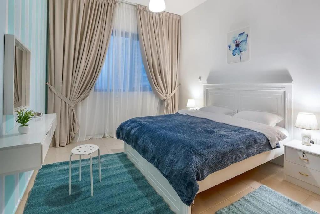 PRIME LOCATION 2 Bedroom Beach Front (Side View)