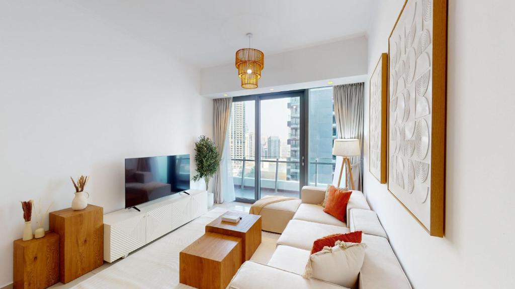 Primestay- 2BR in Silverene Tower- Dubai Marina