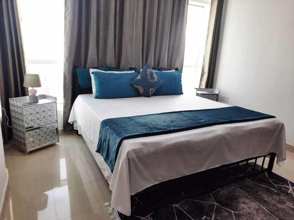 Beach Side Private Room at Sharjah-Dubai border