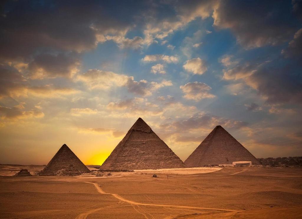 Pyramids Habu View HOTEL