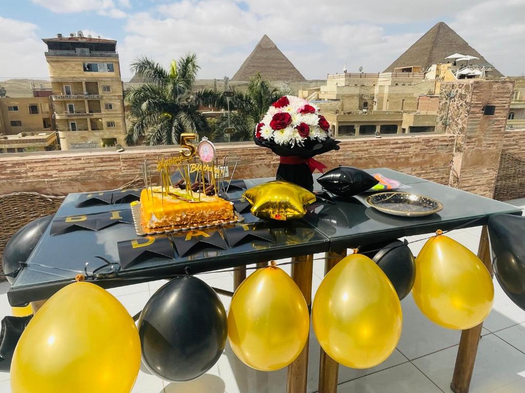 Pyramids Express View Hotel