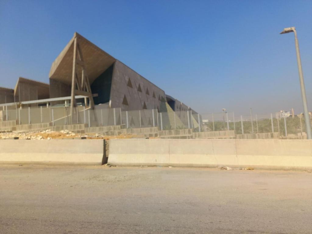 pyramids quite flat near new museum & hadayk ahram