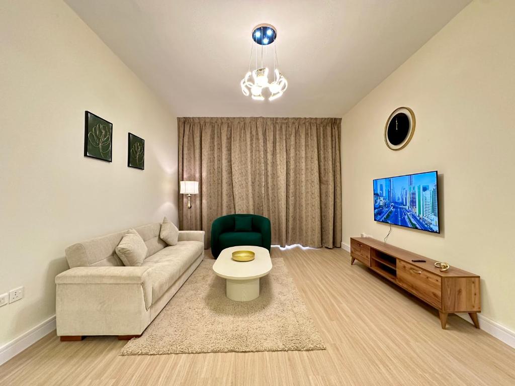 JVC Emirates Garden Quickstay Homes 32