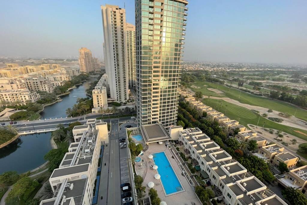 Cozy 2 BR apt Golf Tower Greens, stunning Golf views