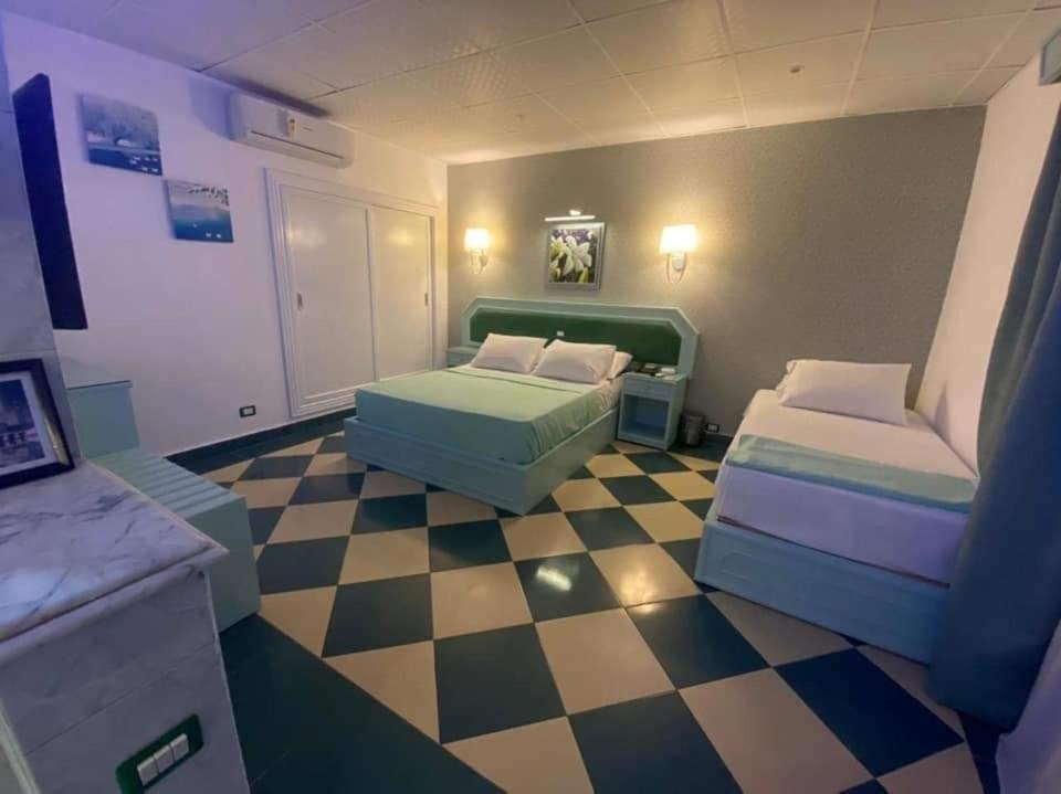 Riviera Beach Chalets
