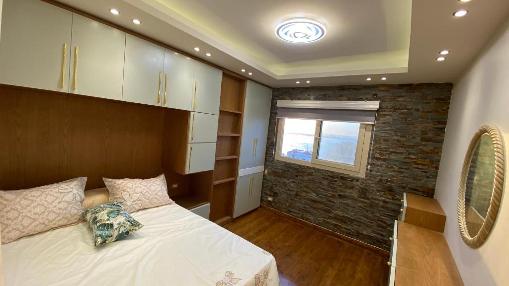 Royal Luxury Apartment with Gorgeous Sea View