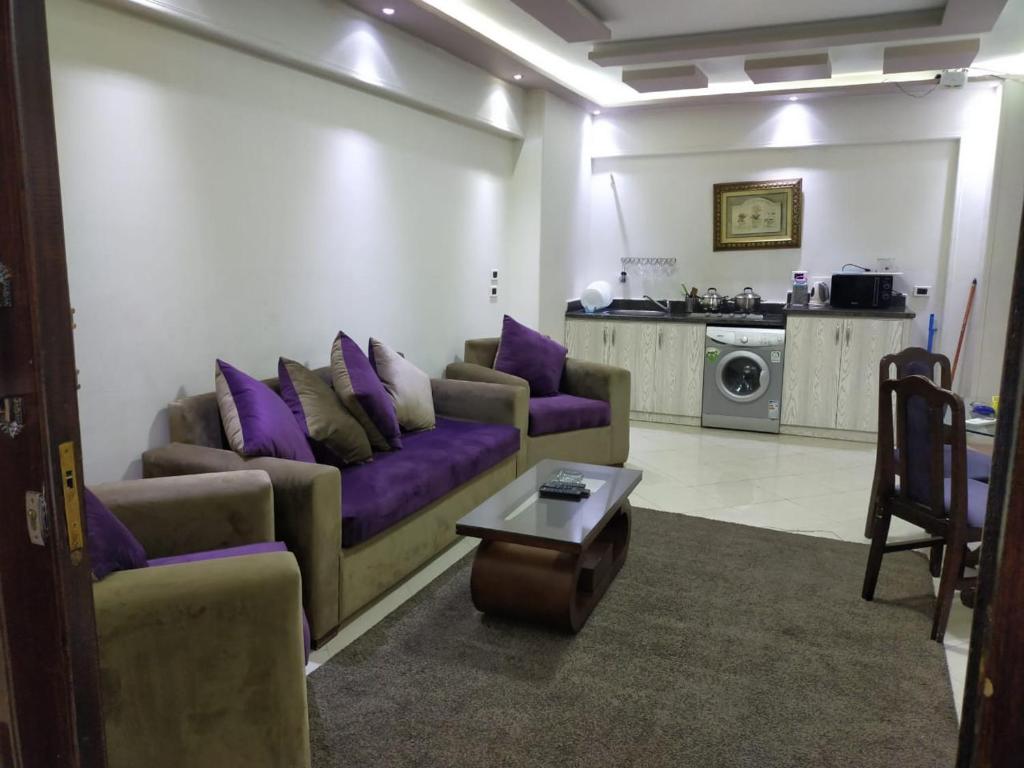 SARAYA AWAD HEGAZI STREET- families only