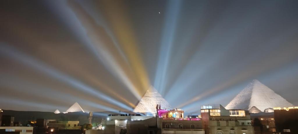 Falcon Pyramids INN