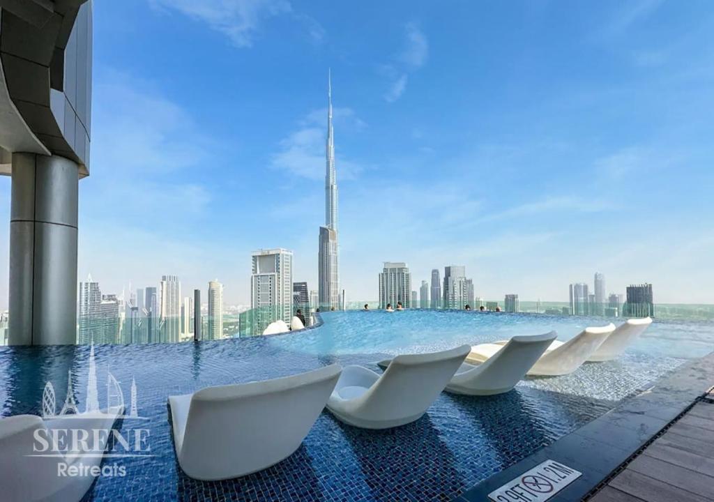 Serene Retreats Paramount Two Bedroom Suite 1 with Burj View