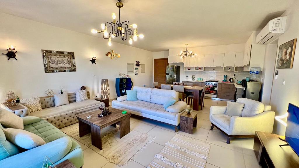 Marina Marassi - Luxury 3 bd Chalet