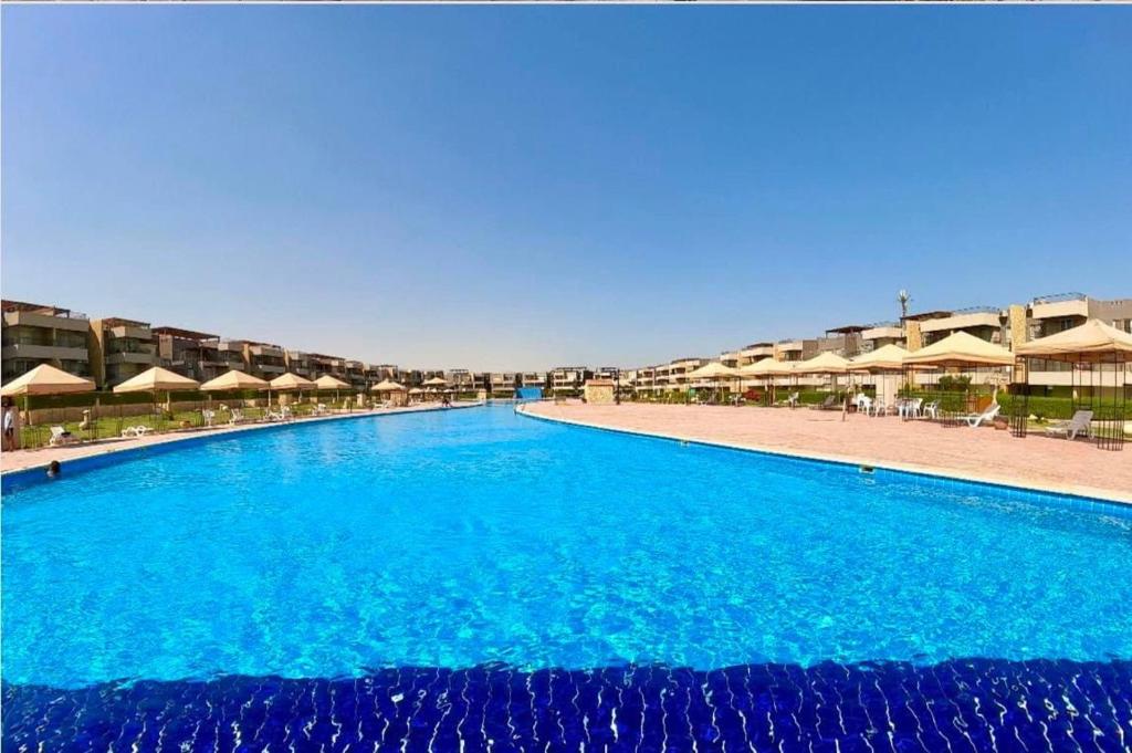 شاليه فندقي بقرية بلومار السخنه وادي دجله