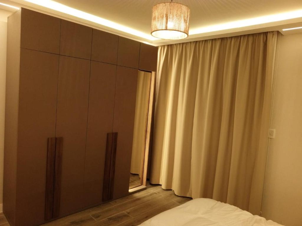 gleem apartment