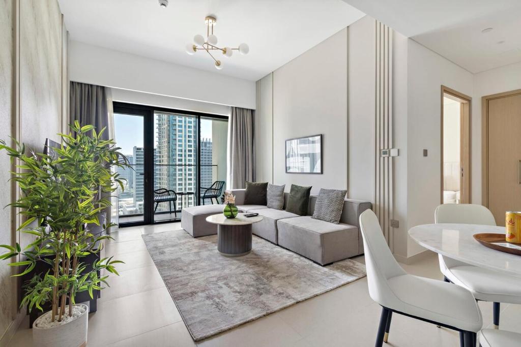 Silkhaus elegant 1BDR in Downtown premium tower