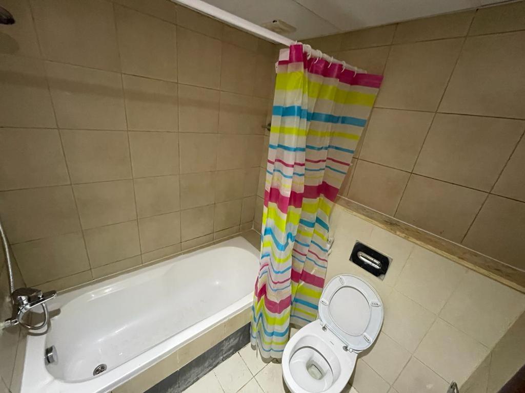 Single Private Partition close to Metro