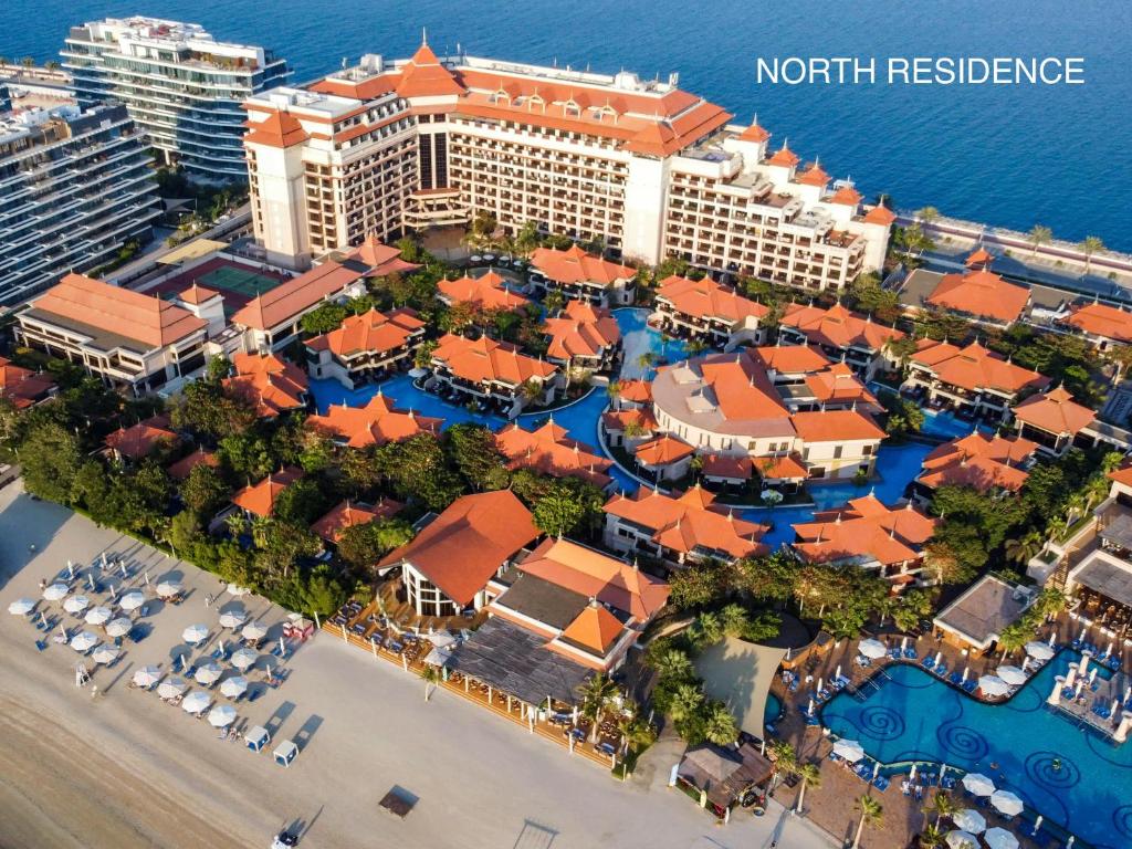 Spacious 1BR Apartment at 5 Star Resort
