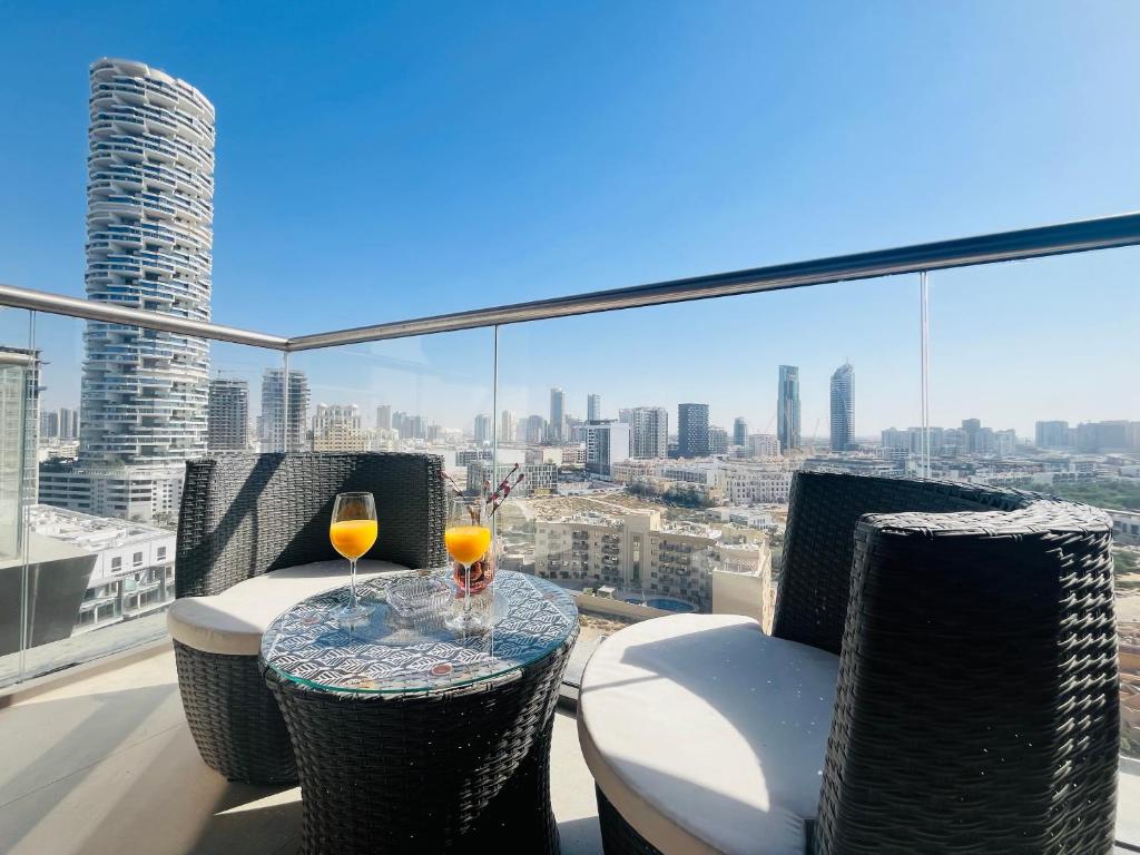Spacious Spectacular Skyline View in Heart of Dubai