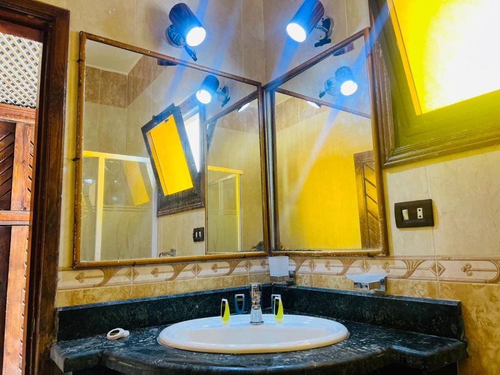 sphinx resort dahab