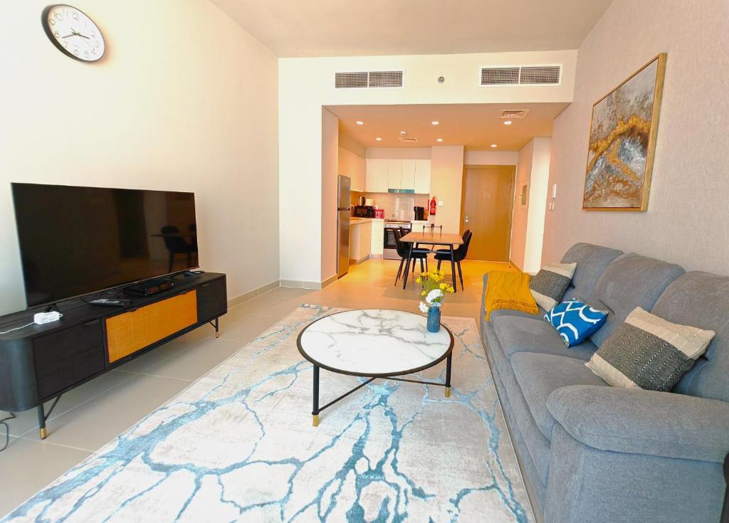 Stunning 1BR Apartment High floor Creek Harbour